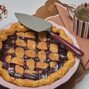 Noon & Moon Cherry Laquer Pie Server